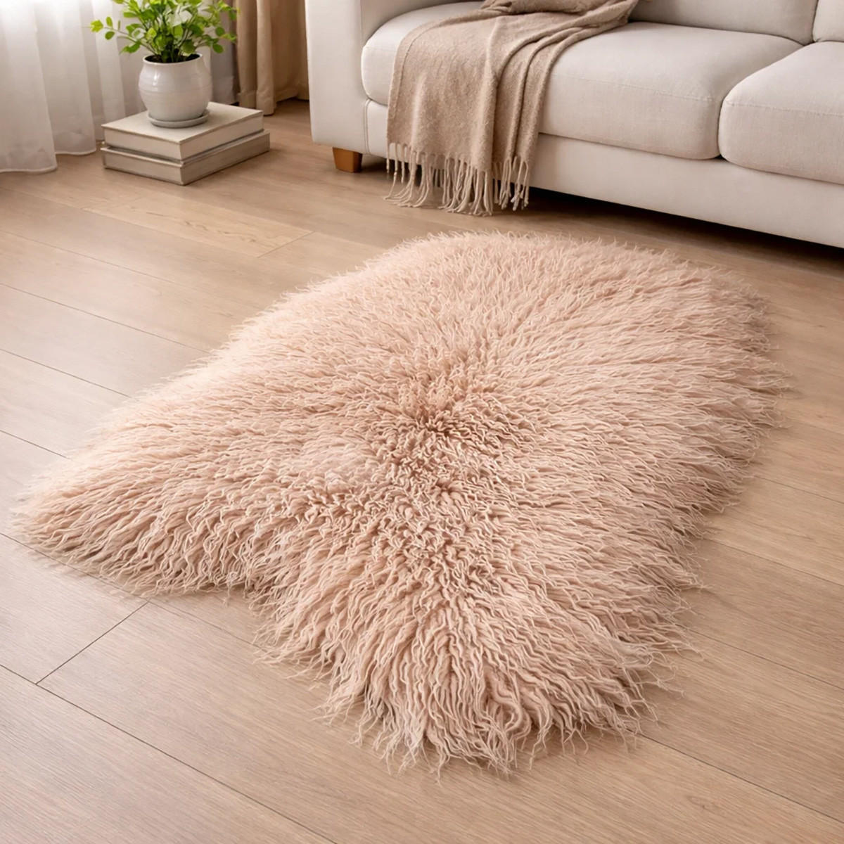 LAMMFELL Island Langhaar natur lockig weich Premium Cappuccino ca. 115 cm - Cappuccino, Fell (65/115cm) - Provellus