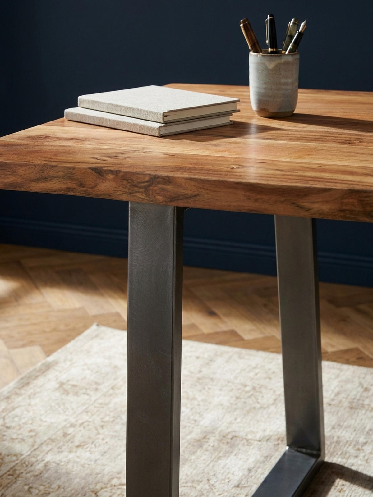 SCHREIBTISCH Massivholz Baumkante Chromgestell Handarbeit TARN, Goldbraun-Chrom 180x90x76 cm - Chromfarben/Braun, Holz/Metall (90/180/76cm) - KADIMA DESIGN