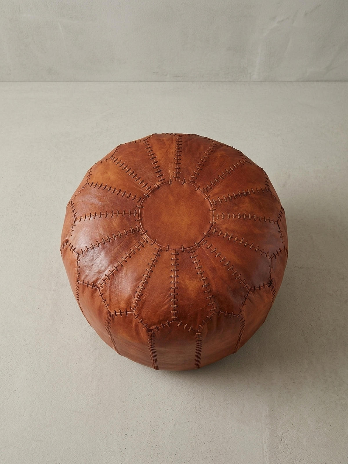 SITZHOCKER – Echtleder Braun, orientalisches Design - Braun, Leder (52/40/52cm) - KADIMA DESIGN