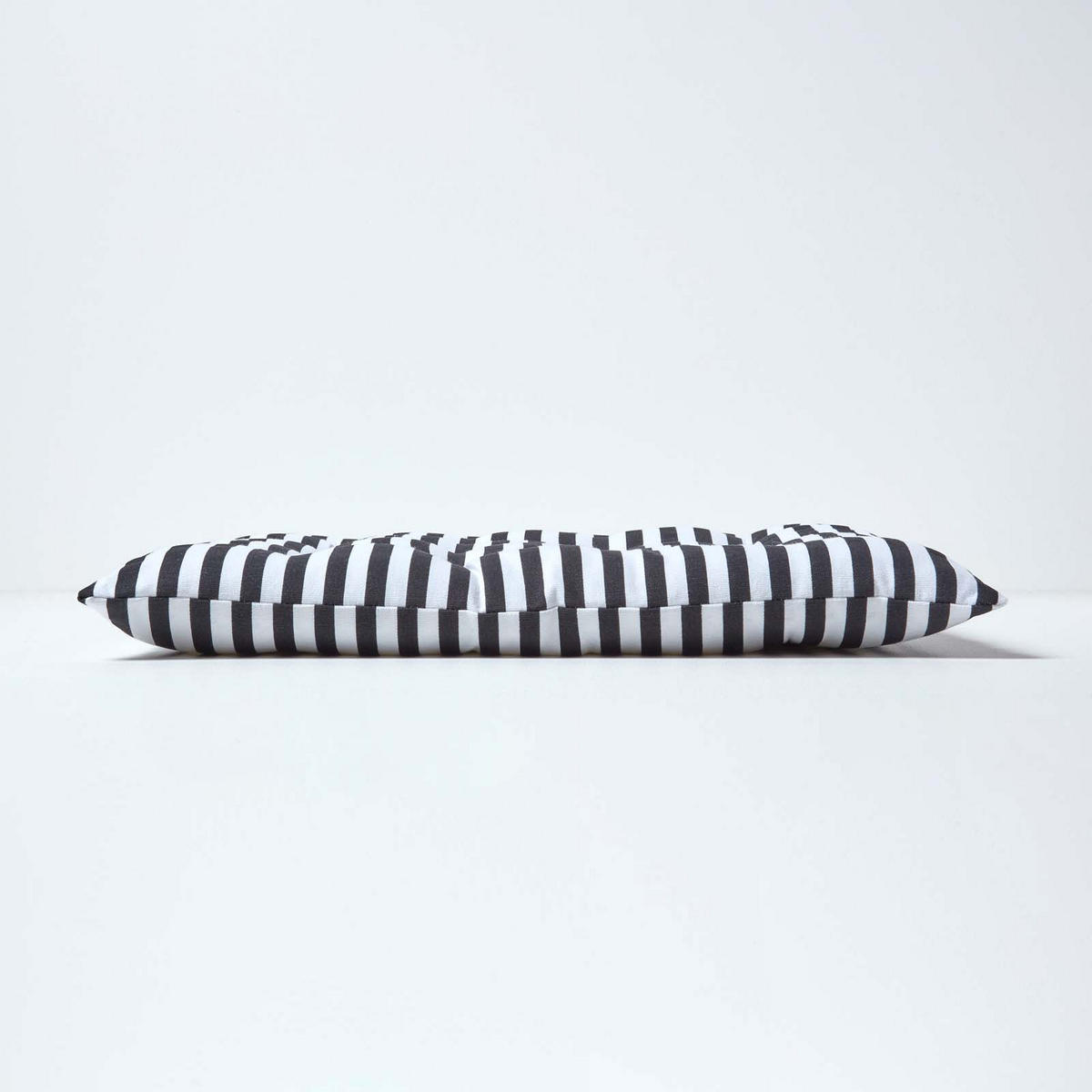 STUHLKISSEN 40/40/5 cm schwarz-weiß gestreift - Schwarz, Textil (40/40/5cm) - Homescapes