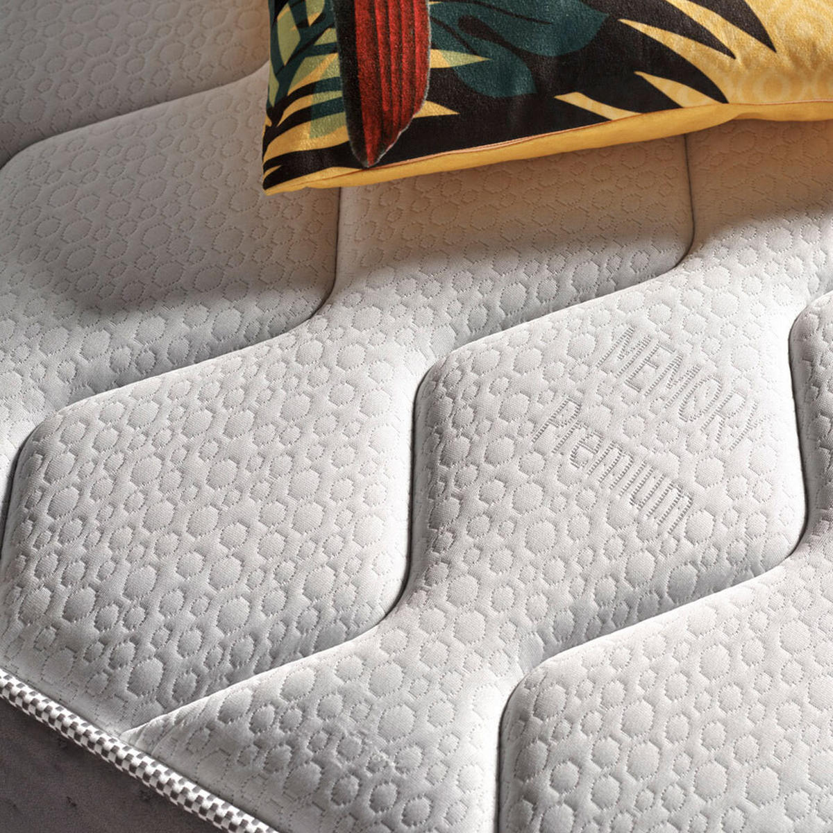 MATRATZE 200x200 Selbstkühlung H2/H3 19 cm - Weiß, Textil (200/200cm) - Simpur