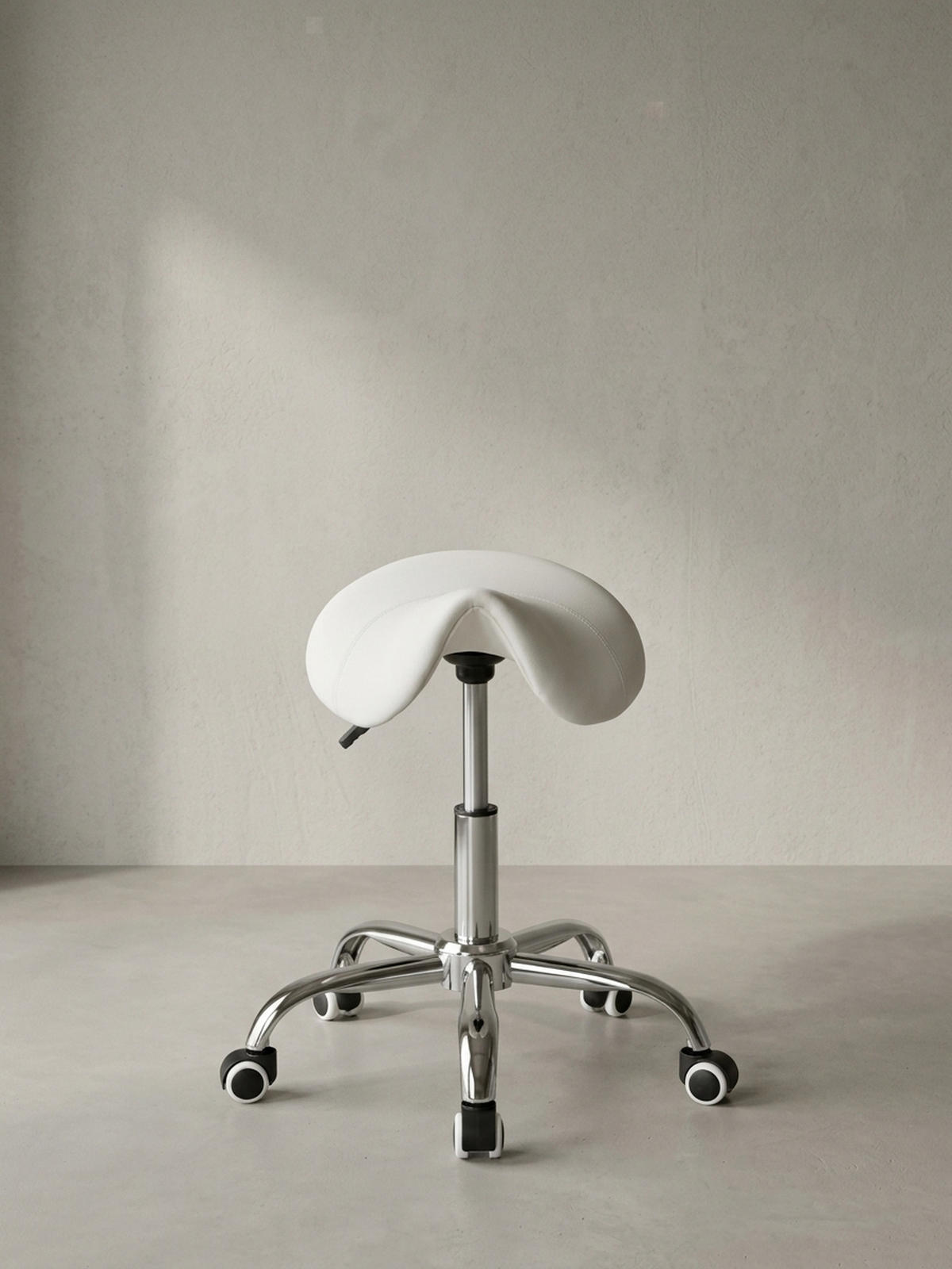 SATTELHOCKER höhenverstellbar mit 100 kg Belastbarkeit BEVANO, Weiß 60x60x60 cm - Silberfarben/Weiß, Kunststoff/Textil (60/60/60cm) - KADIMA DESIGN