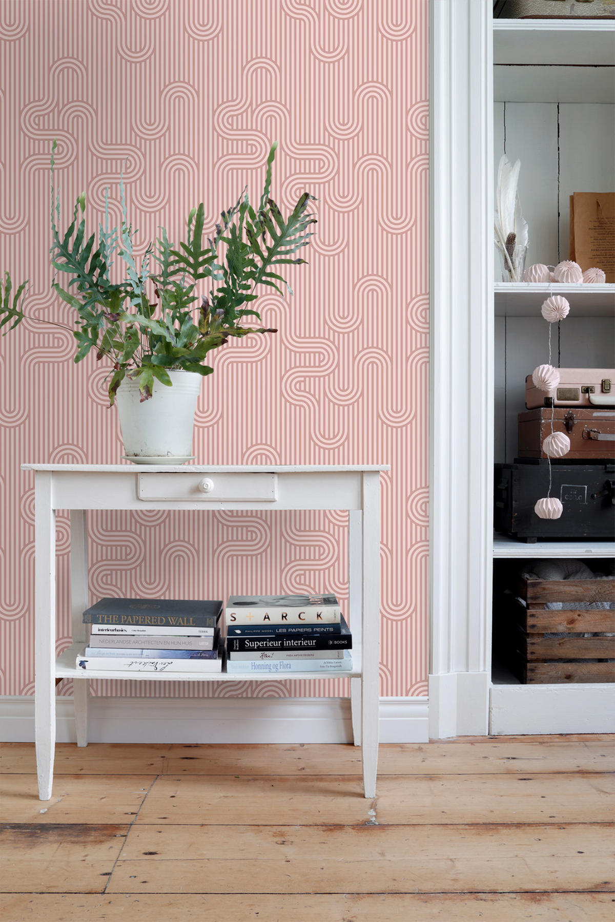 TAPETE grafische Linien 50 x 900 cm - Pink, Papier (50/900cm) - ESTAhome