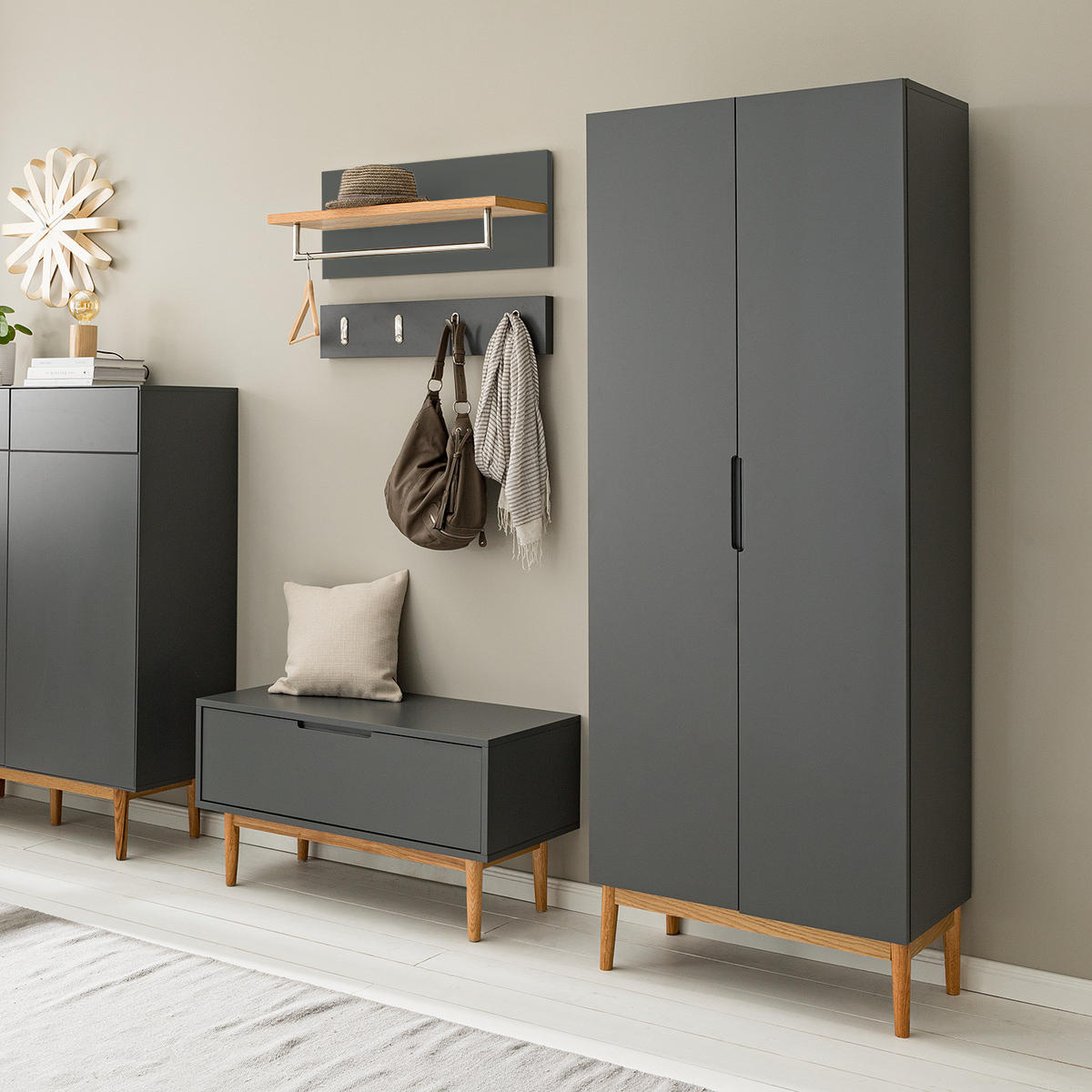 GARDEROBENSCHRANK - Eichefarben/Grau, Holzwerkstoff (76/193/37cm) - home24