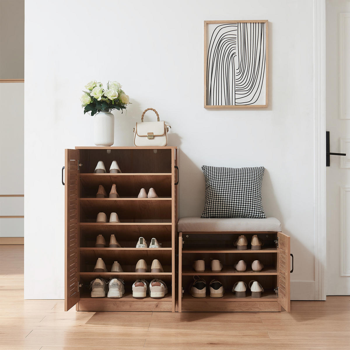 SCHUHSCHRANK Løten mit Sitzbank - Eichefarben, Holzwerkstoff/Kunststoff (120/97/36cm) - [en.casa]