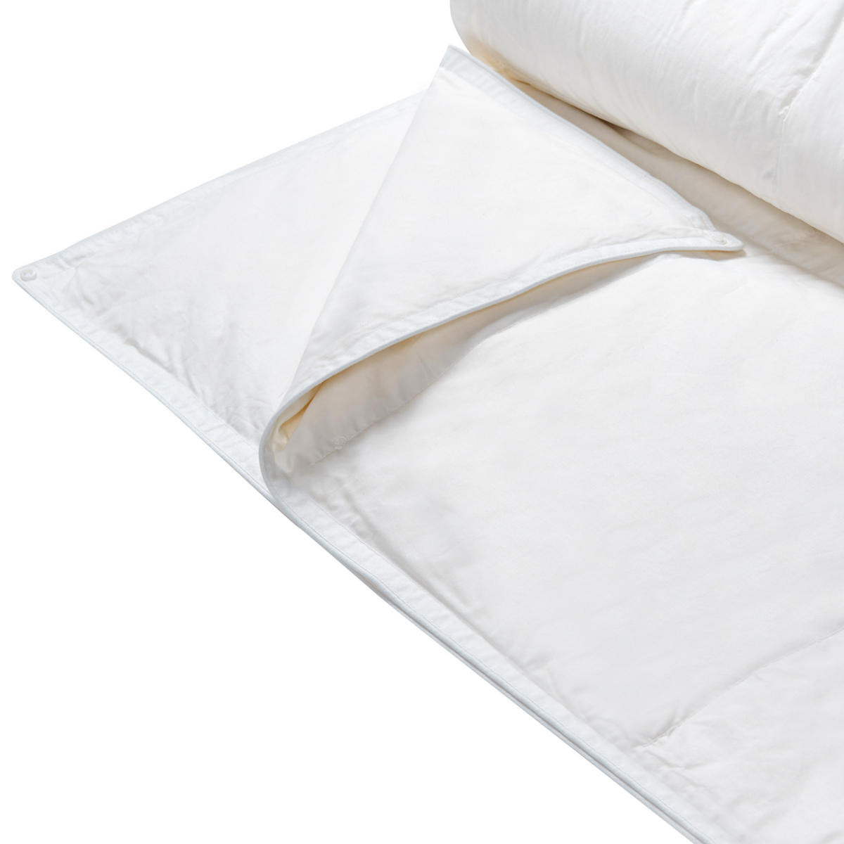 PŘIKRÝVKA Dvouvrstvá Kachní peří a Prachové peří 4sezónní 220/240 cm Serrato - bílá, textil (220/240cm) - Beliani