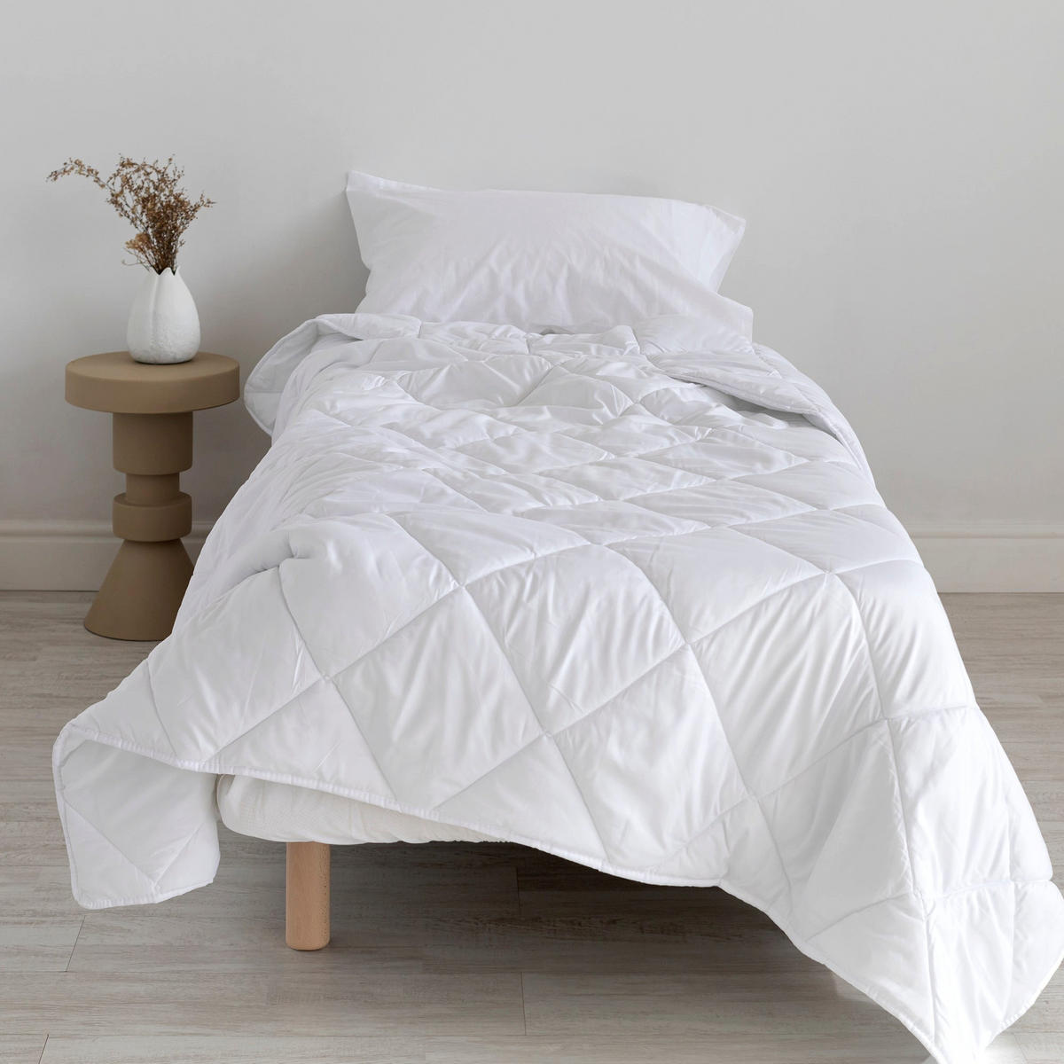 BETTDECKE 450 gr Basic 220x220 cm (Komfortgrösse) - Weiß, Textil (220/220cm) - Happy Friday