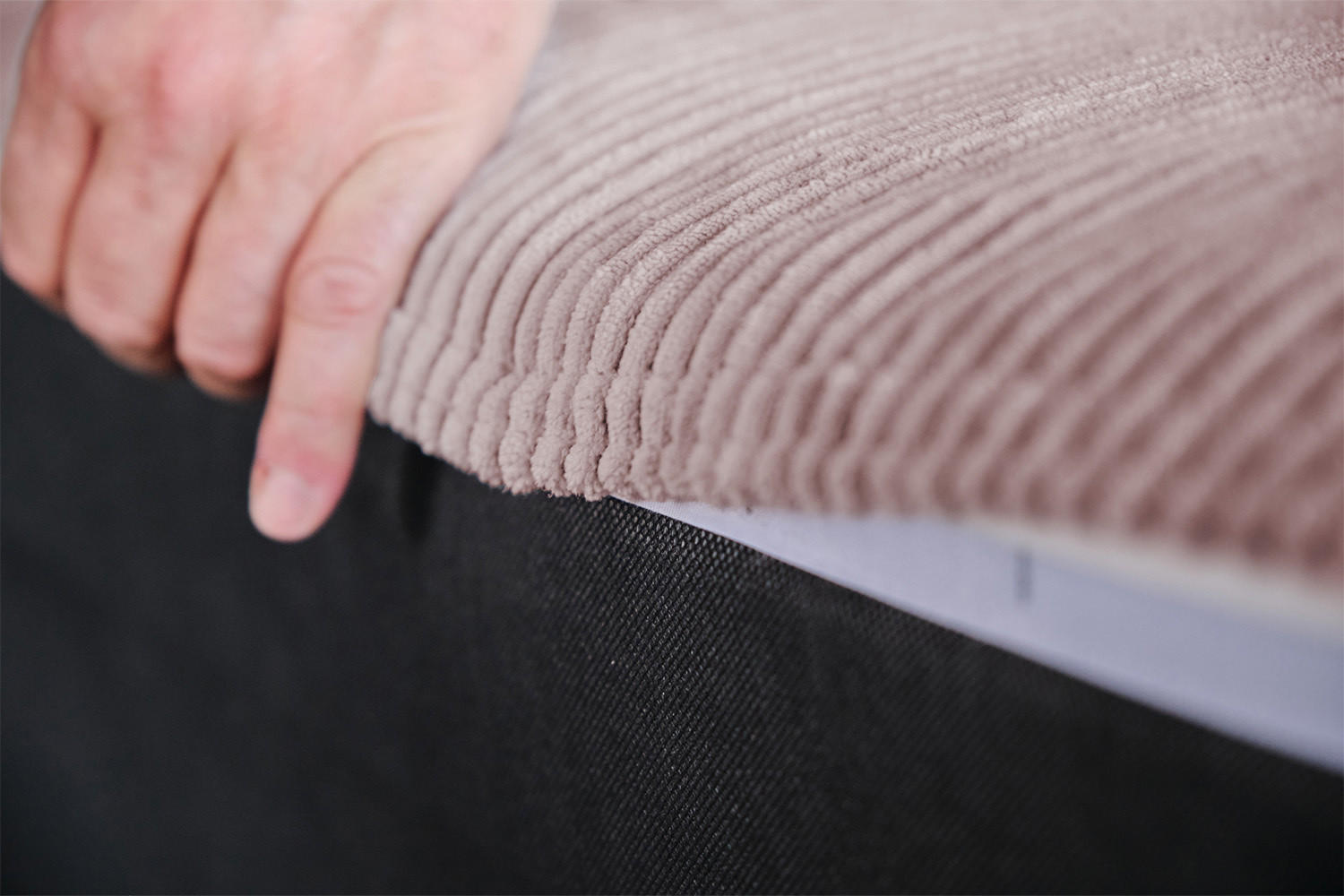 SITZELEMENT MODULSOFA WIOLO SOFT Pink Cord - Pink/Schwarz, Kunststoff/Textil (111/43/111cm) - KAWOLA