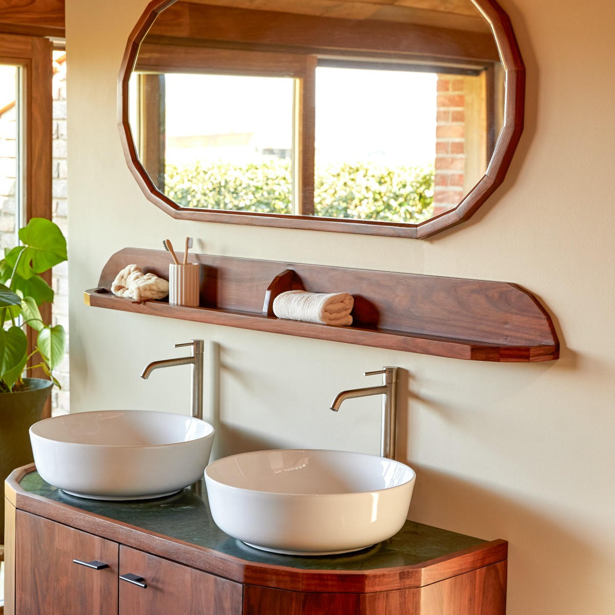 BADREGAL Jade Braun aus Palisander - Braun, Holz (140/14/13cm) - Tikamoon