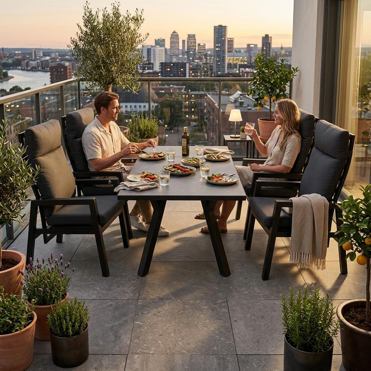 GARTEN-GARNITUR Reading - Essgruppe 5-teilig (4x Hochlehner Sessel mit Armlehnen, 1x Tisch 180x90cm), Gestell Aluminium dunkelgrau - Grau, Metall - TPFGarden