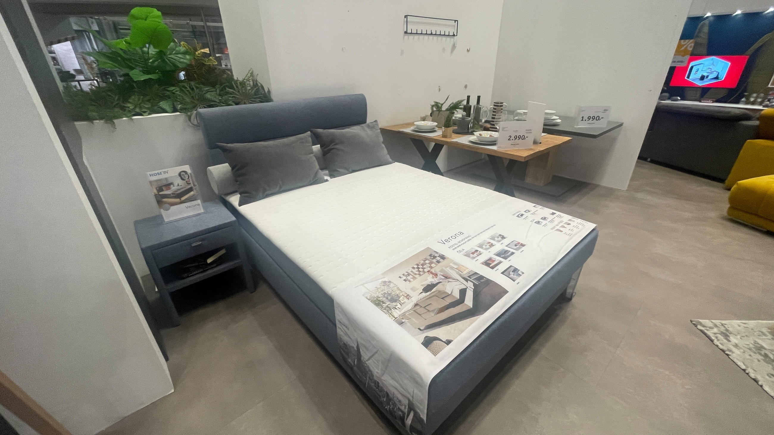 POSTEL BOXSPRING VERONA NOČNÍ STOLEK - Hom`in