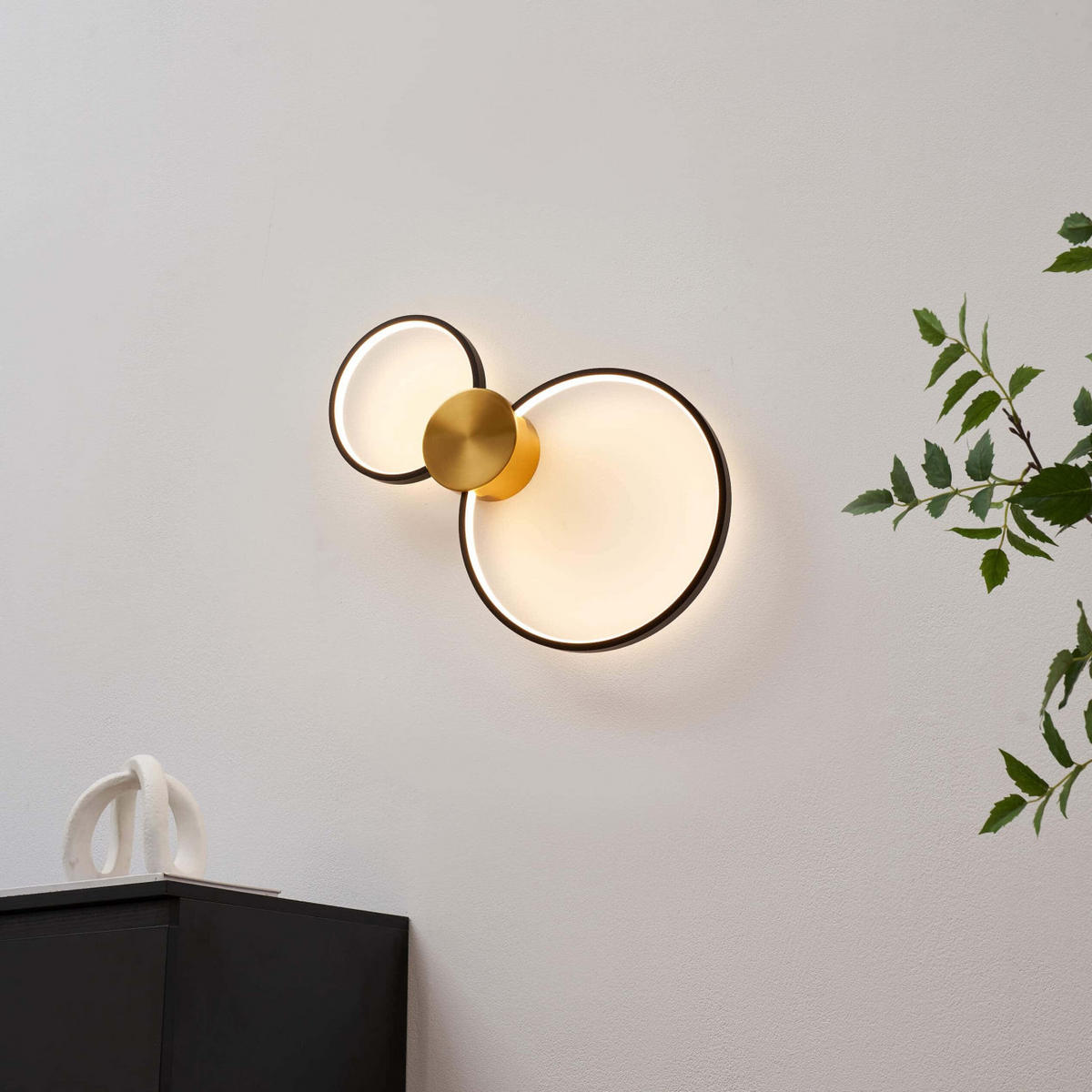 WANDLEUCHTE Alisa, Messing und Schwarz, 52cm - Schwarz, Metall (30/52/52cm) - KOSILUM