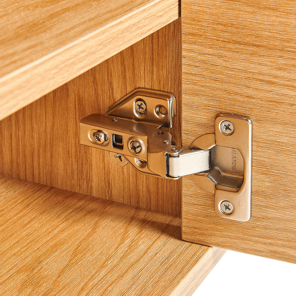 TV-MÖBEL Hellbraun, Schwarz Nikea 45/180/40 cm - Hellbraun, Holzwerkstoff (180/45/40cm) - Beliani