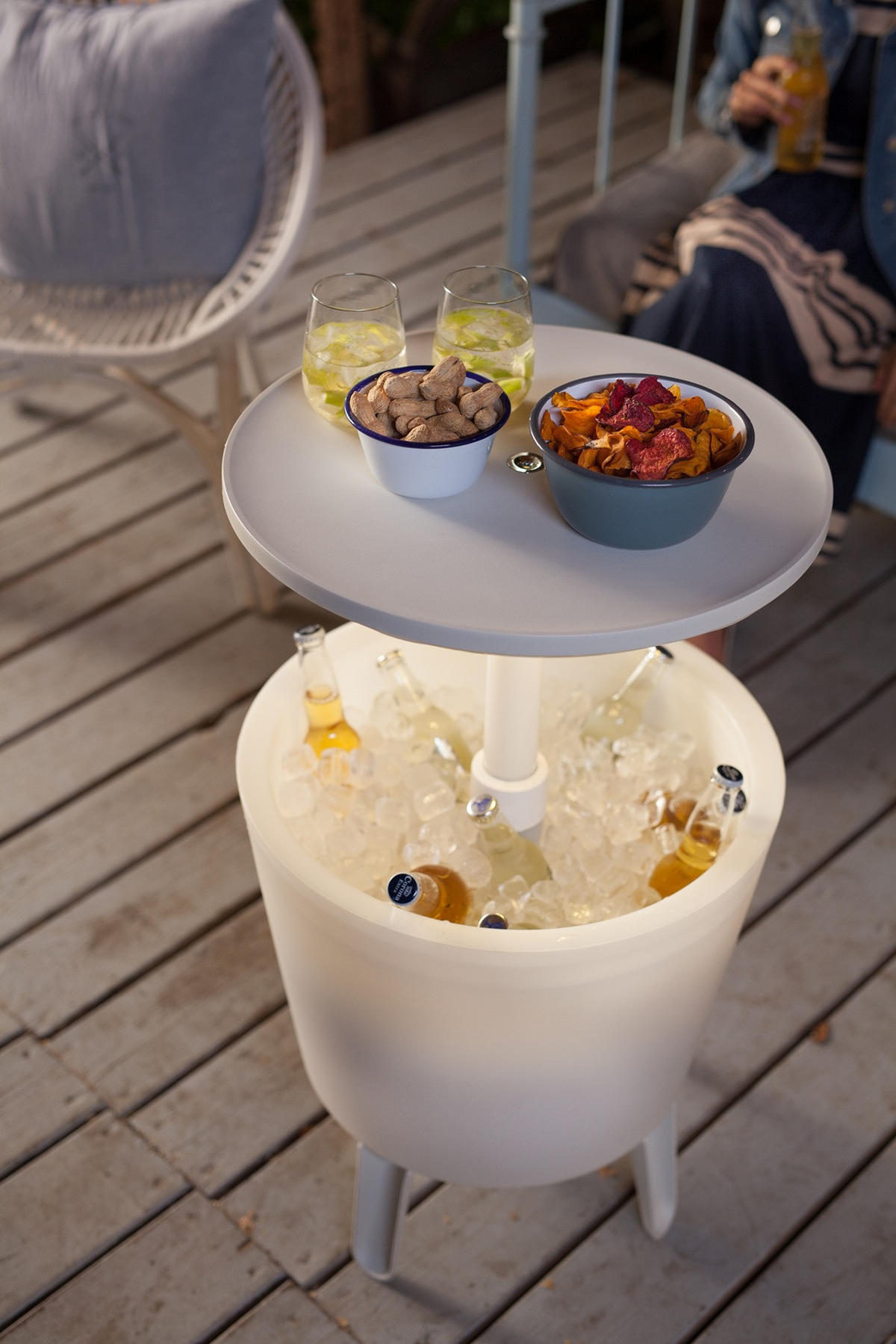 ILLUMINATED Cool Bar - Weiß, Kunststoff (49.5/49.5/84.5cm) - Keter