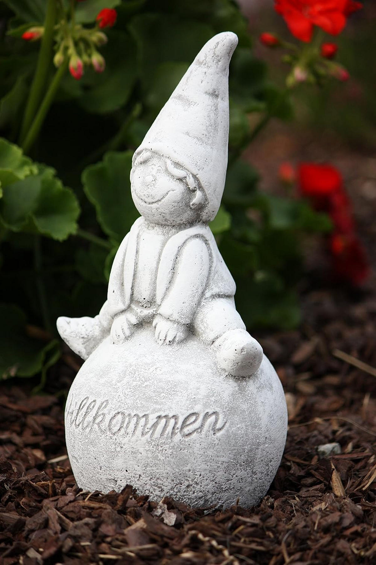 STEINFIGUR Wichtel auf Kugel Willkommen frostfest Steinguss - Grau, Stein (12/24/12cm) - stoneandstyle