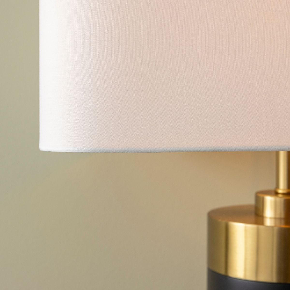 TISCHLAMPE aus schwarzem metall mit messinggold-finish - vendome 40/40/73 cm - Schwarz, Metall (47/40/73cm) - Signature