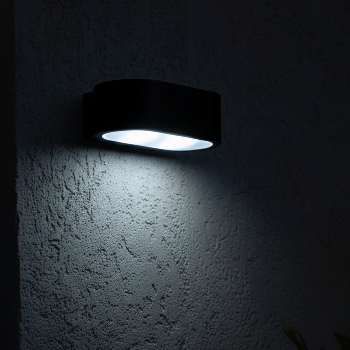 NOXIS 900LM Solar-Sensor-Wandleuchte - Schwarz, Kunststoff (18/12/6cm) - Lumisky