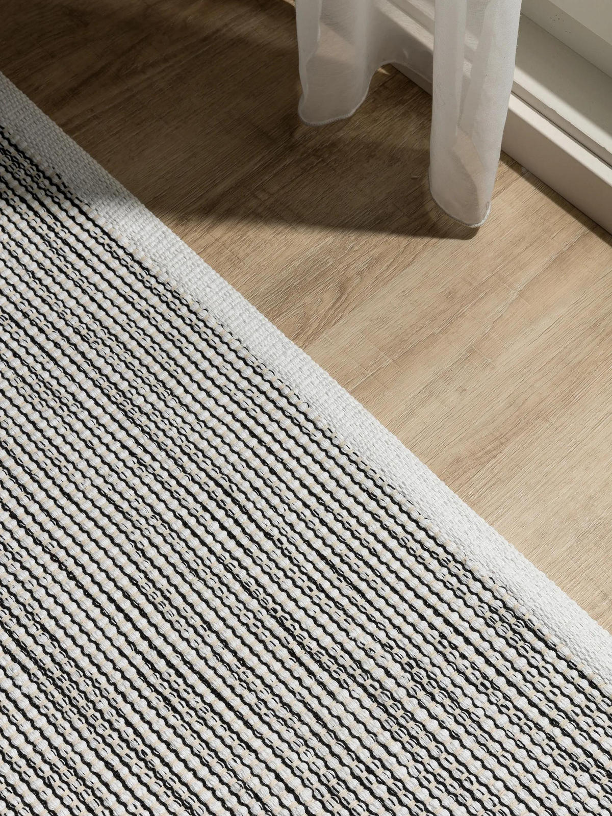 BAUMWOLLTEPPICH Ron handgewebt 140x200 cm - Schwarz, Naturmaterialien/Textil (140/200cm) - benuta