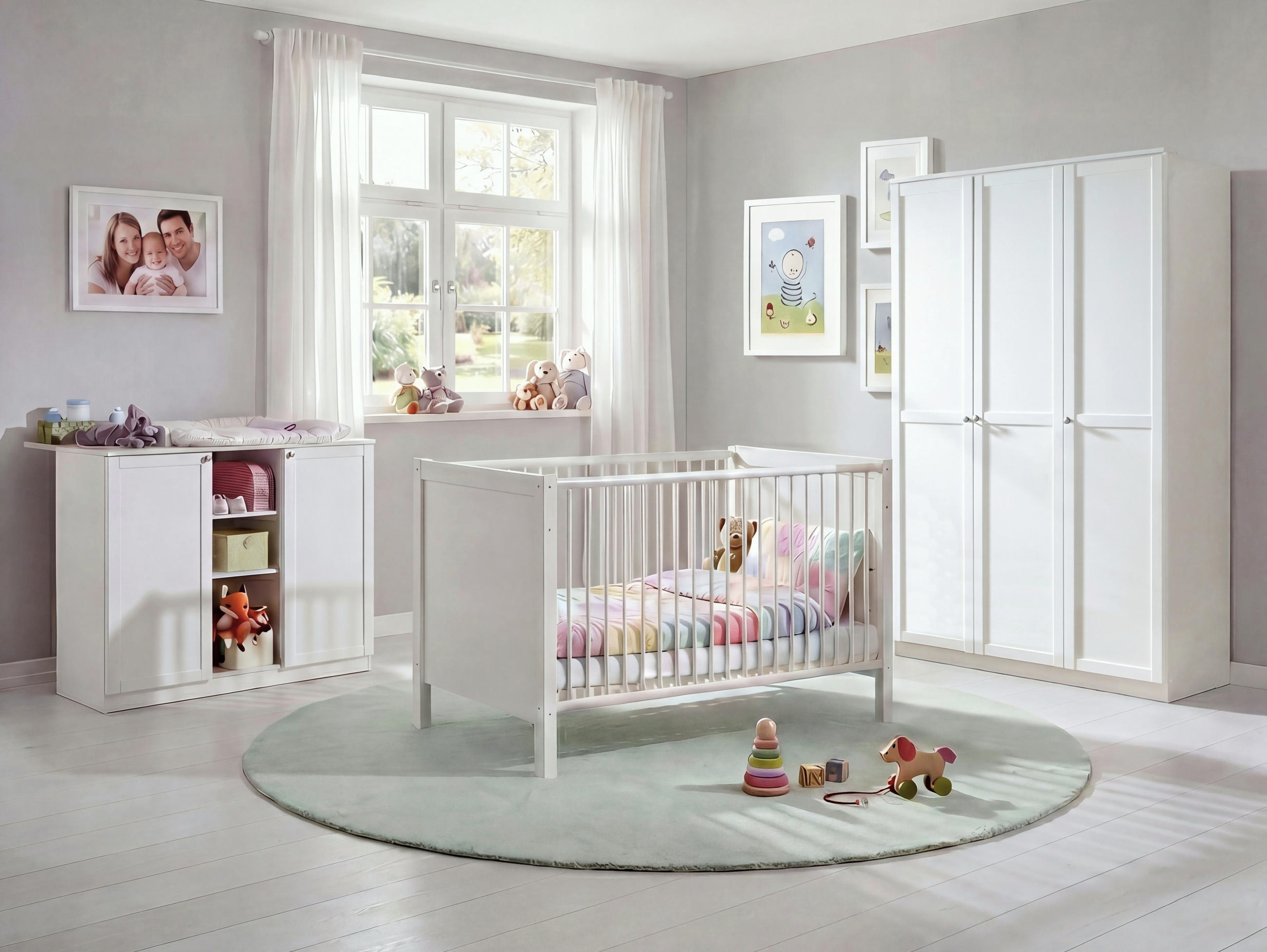 BABYZIMMER-SET 3-tlg.: Babybett & Wickelkommode & Kleiderschrank 3-türig B135/H198/T58 cm, Soft-Close, Landhausstil Weiß / 22803 - Silberfarben/Weiß, Holzwerkstoff/Metall (76/83/146cm) - luma-home