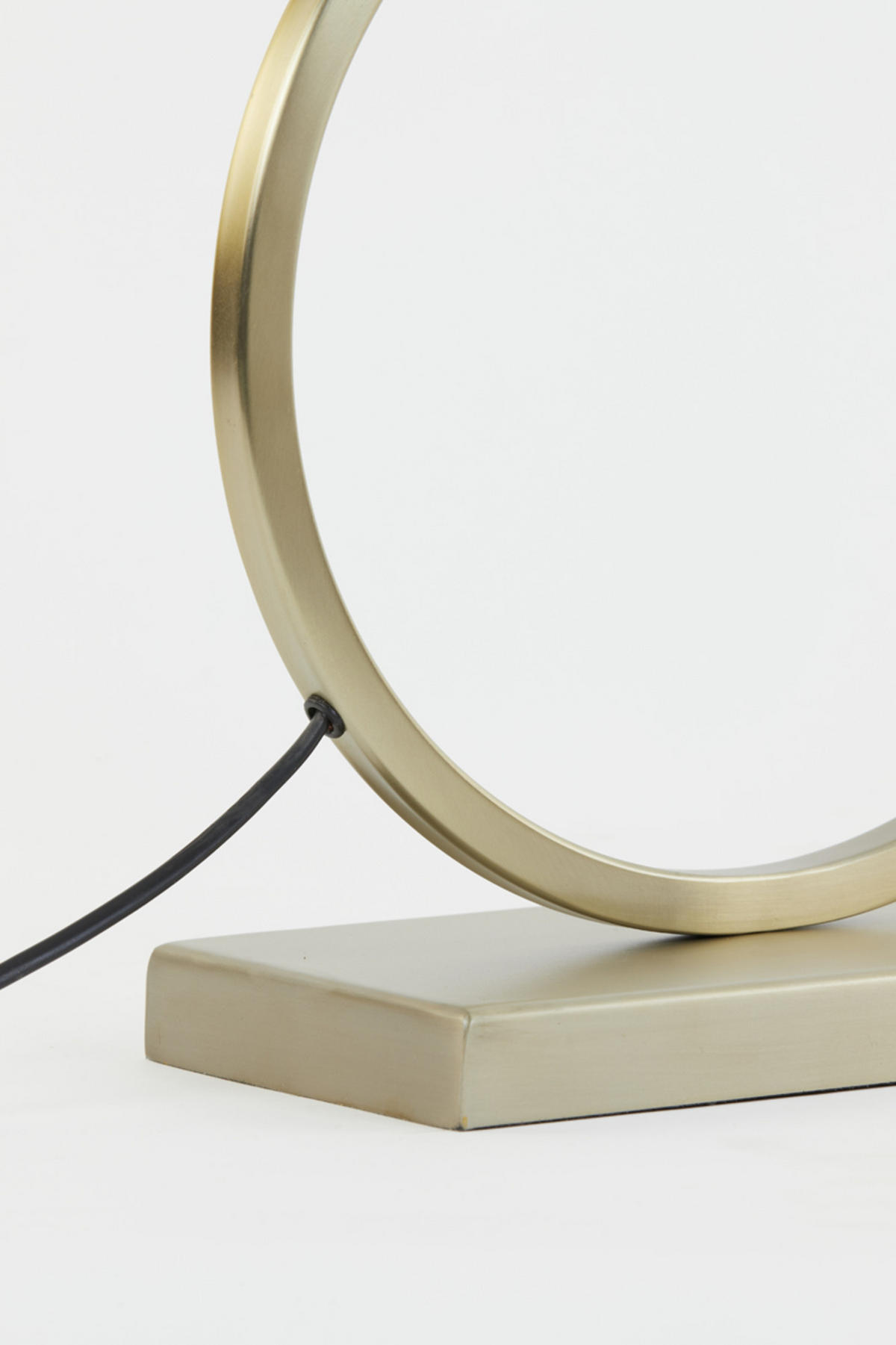LAMPENFUSS Liva Gold Ø30/42 cm - Goldfarben, Metall (30/13/37cm) - Light & Living