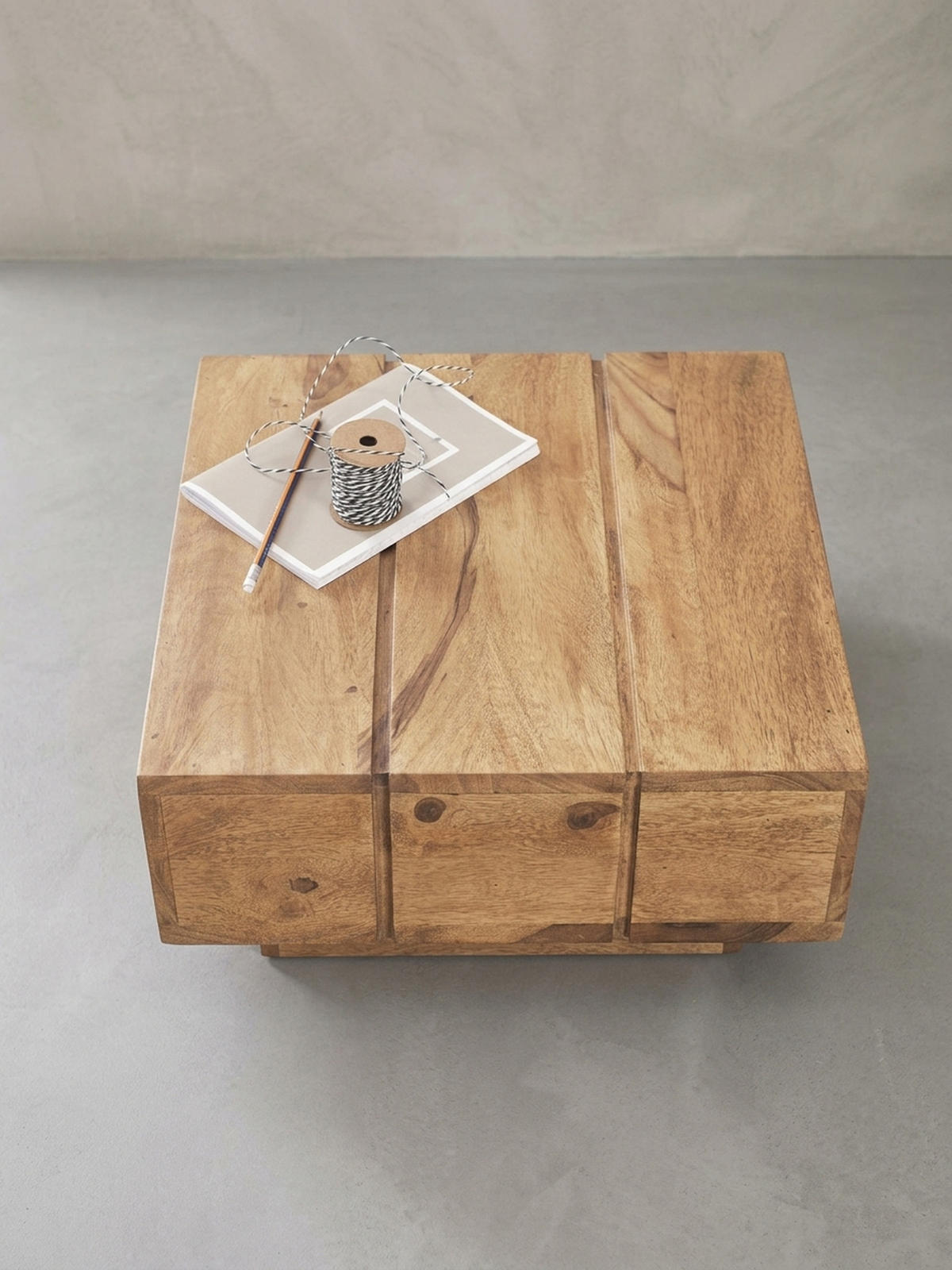 BEISTELLTISCH aus Massivholz, handgefertigt, Unikat, Beige 44x44x30 cm - Beige, Holz (44/44/30cm) - KADIMA DESIGN