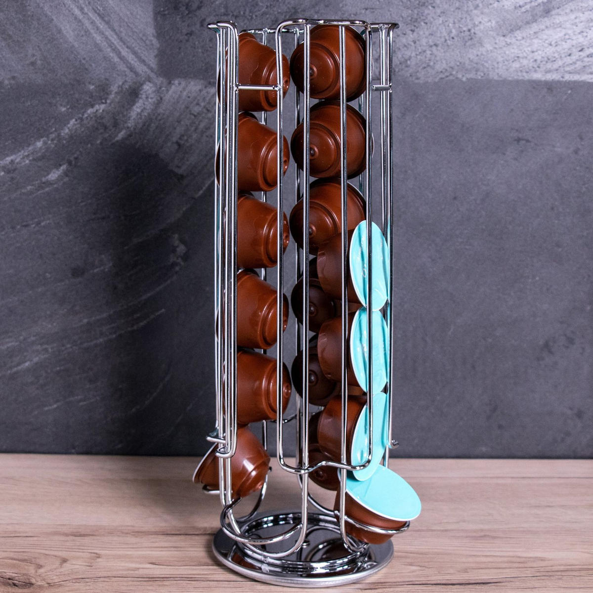 KAFFEEKAPSEL Halterung für 32 Kapseln kompatibel mit Dolce Gusto Kapseln - Silberfarben, Metall (13.5/43/13.5cm) - Intirilife