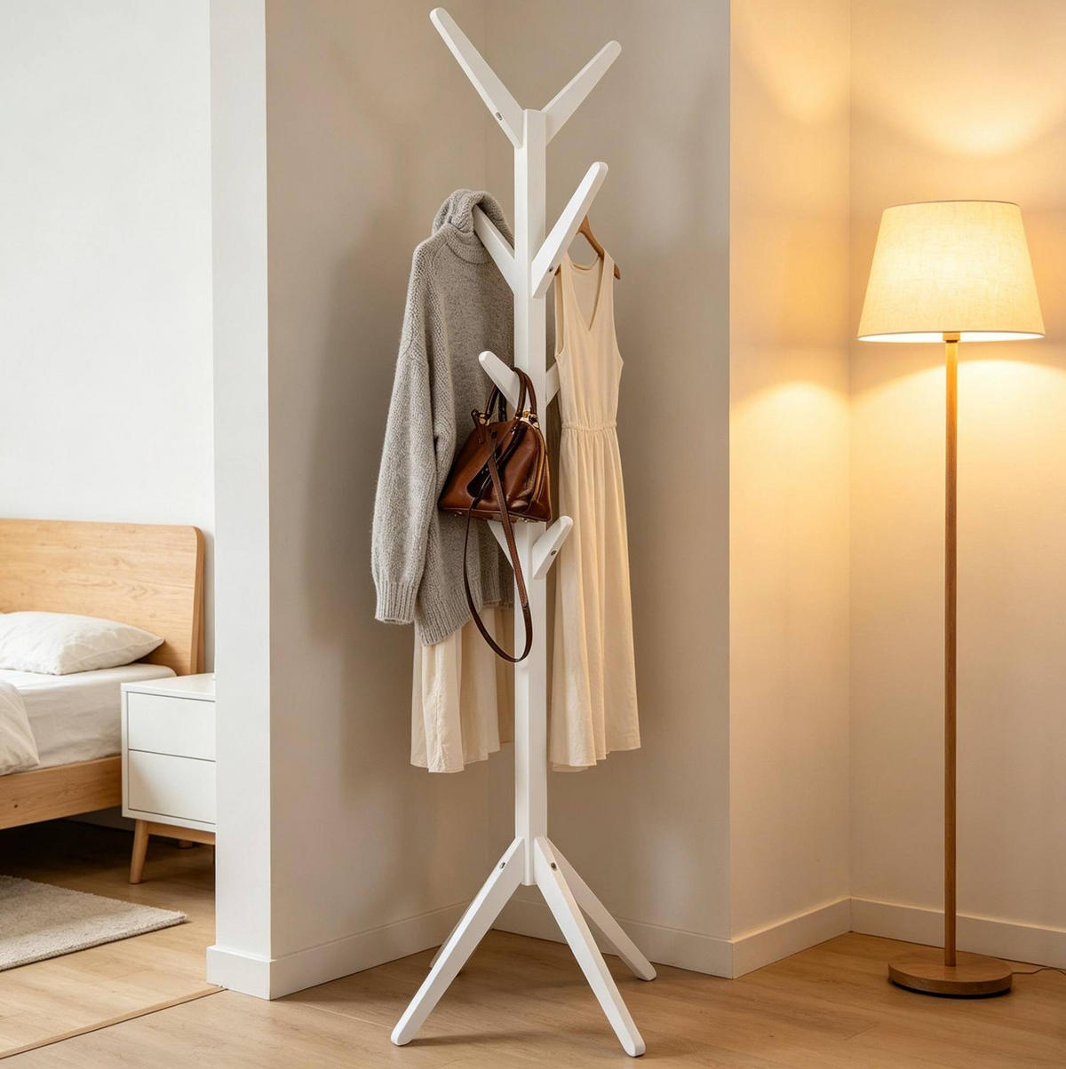 GARDEROBENSTÄNDER 43/43/180 cm weiß aus Massivholz mit 8 Haken - Weiß, Holz (43/180/43cm) - OKWISH