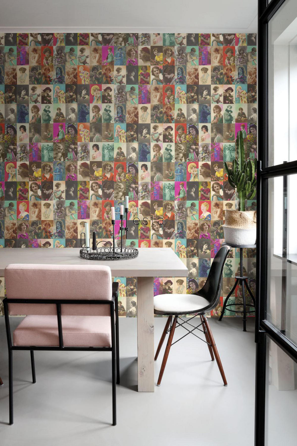 XXL-VLIESTAPETE vintage alte Postkarten mit Damengesichtern 50 x 900 cm - Pink, Papier (50/900cm) - ESTAhome