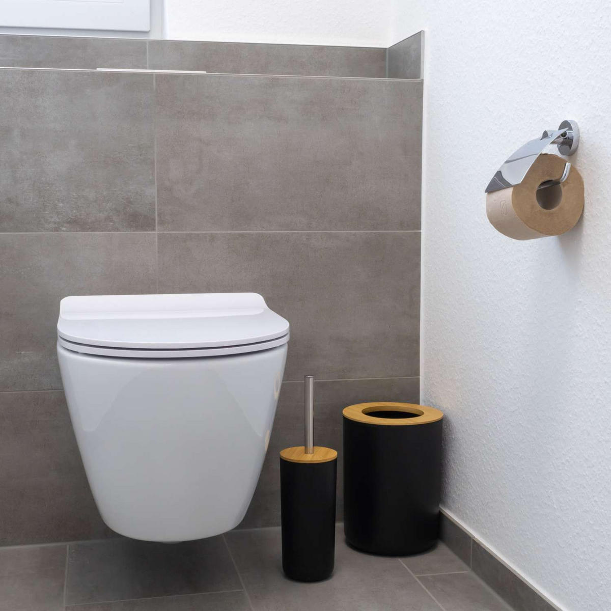 BADEZIMMER ZUBEHÖR SET (6-tlg.) mit Zahnputzbecher Seifenschale Seifenspender Toilettenbürste - Schwarz, Naturmaterialien (19.5/26/19.5cm) - Intirilife
