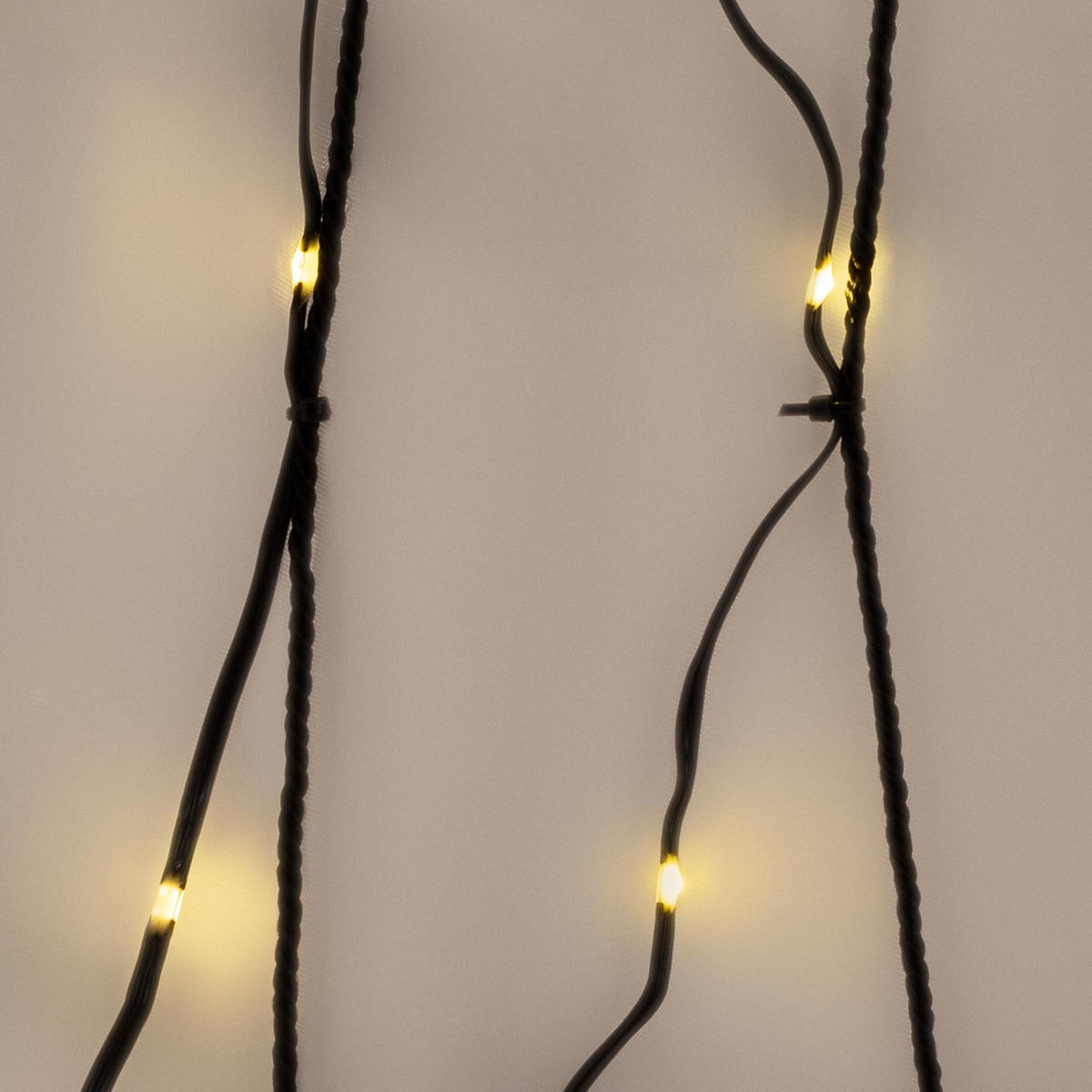 LED LICHTERKETTE für Fahnenmast und Weihnachtsbaum Weihnachtsbeleuchtung Außen 8m 1440 LED Warmweiß - Schwarz, Kunststoff (200cm) - ECD-Germany