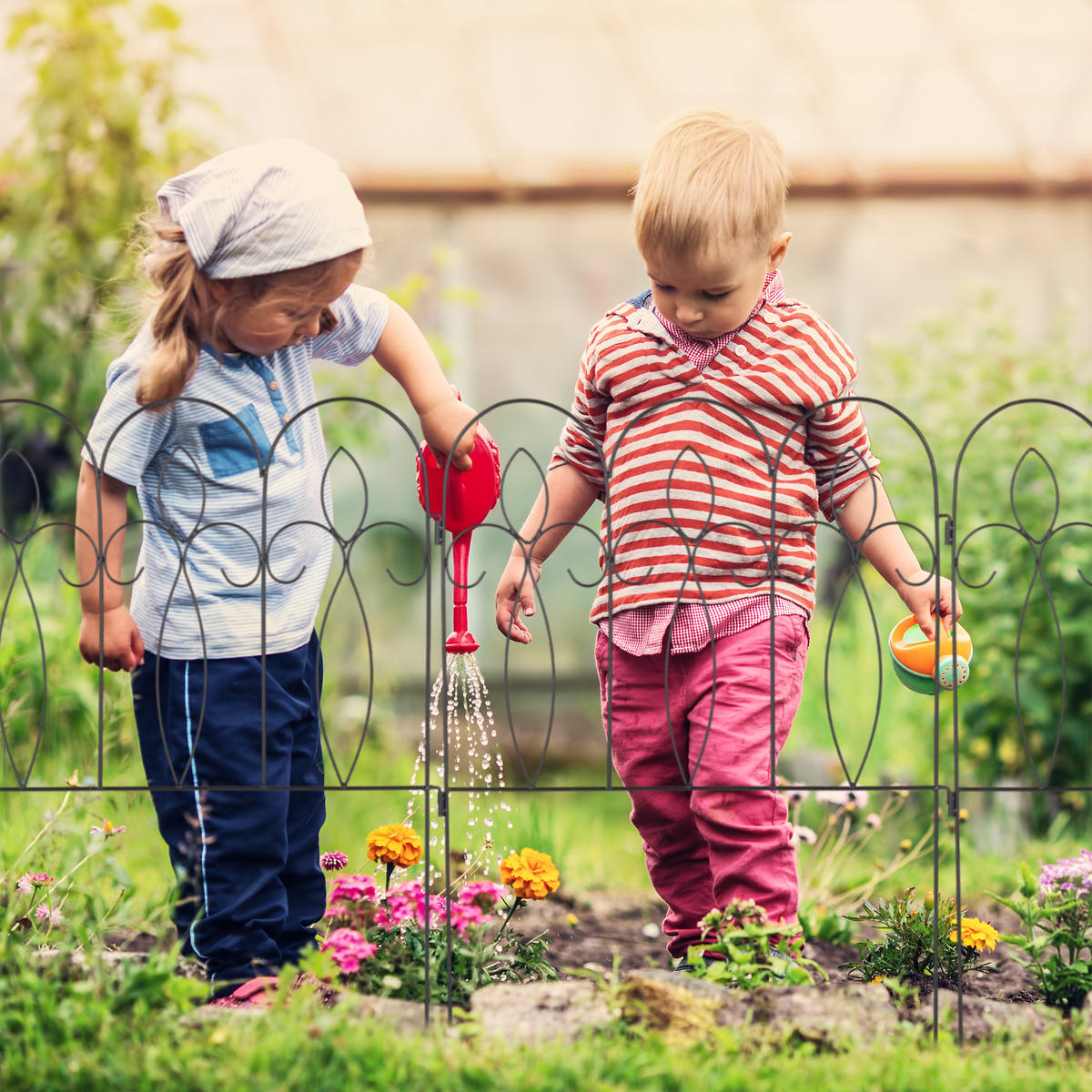 6XBEETZAUN - Schwarz, Metall (63/81/1cm) - Relaxdays