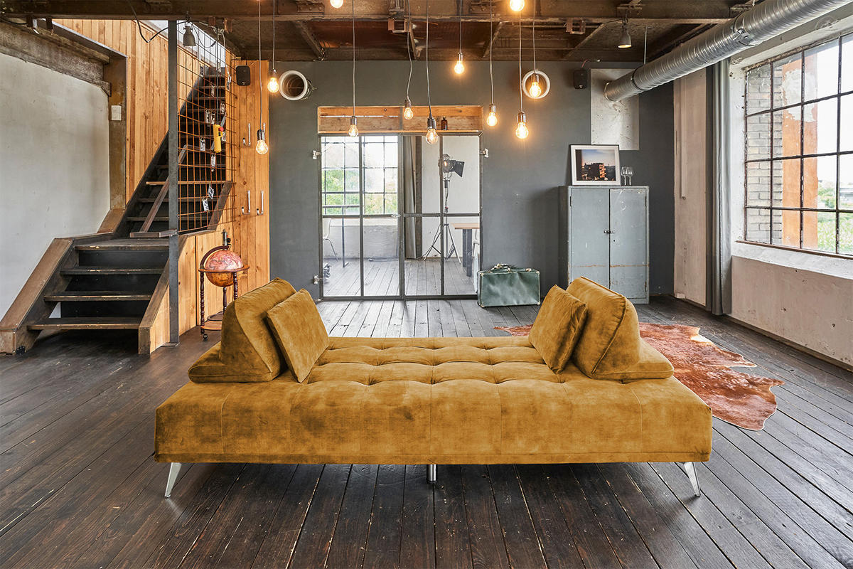 ECKSOFA MIT HOCKER WIOLO Rotbraun Velvet - Cognac/Silberfarben, Textil (350/350cm) - KAWOLA