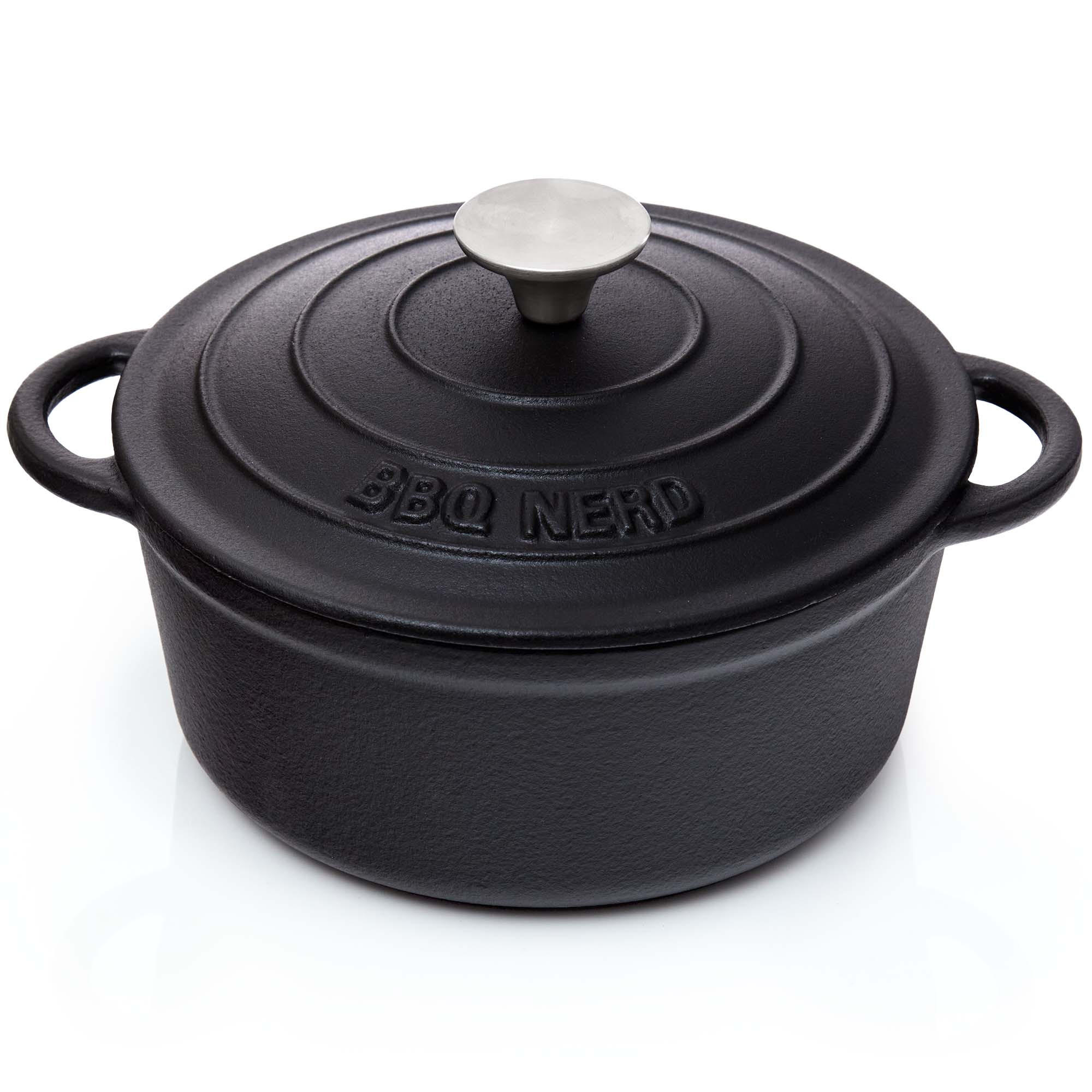 BRÄTER Gusseisen emailliert 2,5L - Feuertopf Topf Cocotte Gusstopf - Schwarz, Metall (22/11/22cm) - BBQ Nerd