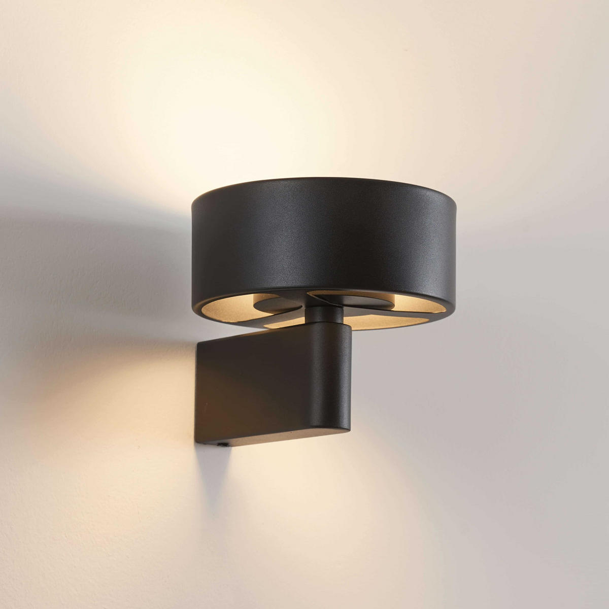 WANDLEUCHTE Prins, Schwarz, 17cm - Schwarz, Metall (15/13/17cm) - KOSILUM