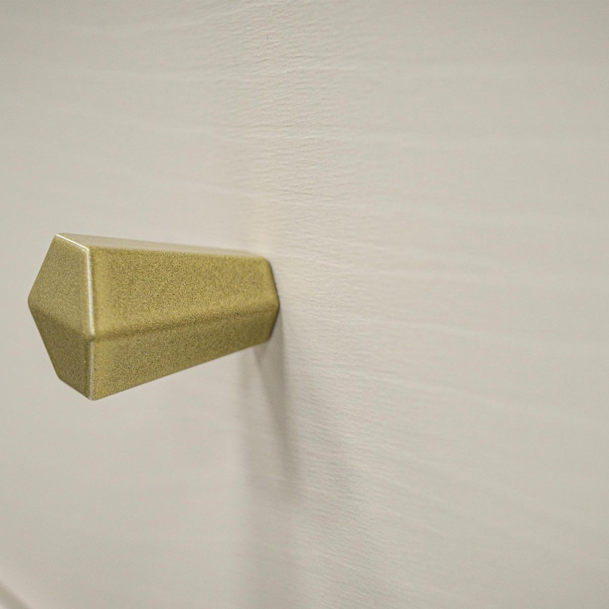 KOMMODE FLOREN, Creme/Gold - Creme, Holzwerkstoff/Metall (100.2/107.5/40.8cm) - KONSIMO®