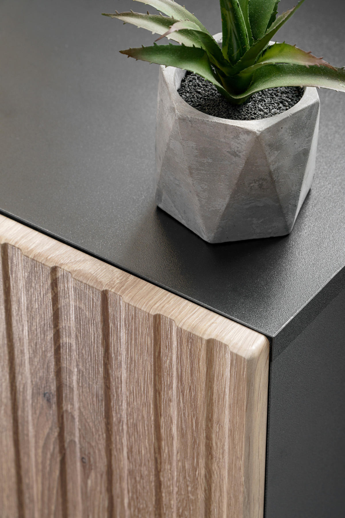 TV-LOWBOARD Eiche, Marmor schwarz 160 cm, TV Unterschrank Set mit Ethanol Kamin - Eichefarben/Schwarz, Holzwerkstoff/Kunststoff (160/180/45cm) - Inn.Furn