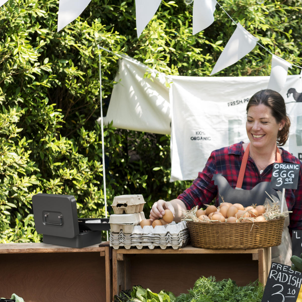 POKLADŇA - červená, kov/plast (20/8.5/17cm) - Relaxdays