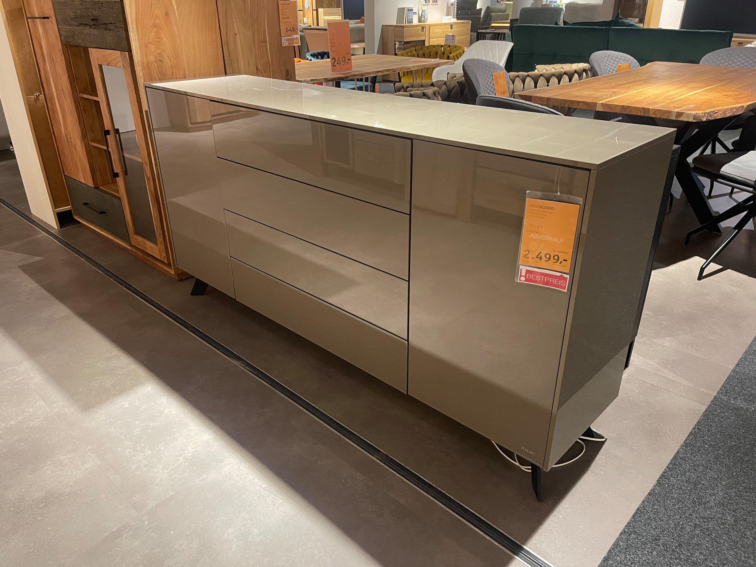 Sideboard Gloss Curves - Joop!