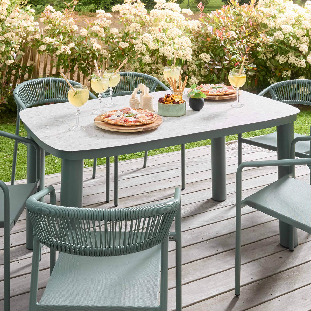 GARTENTISCH, Grün - Grün, Metall (150/90/75cm) - Oviala