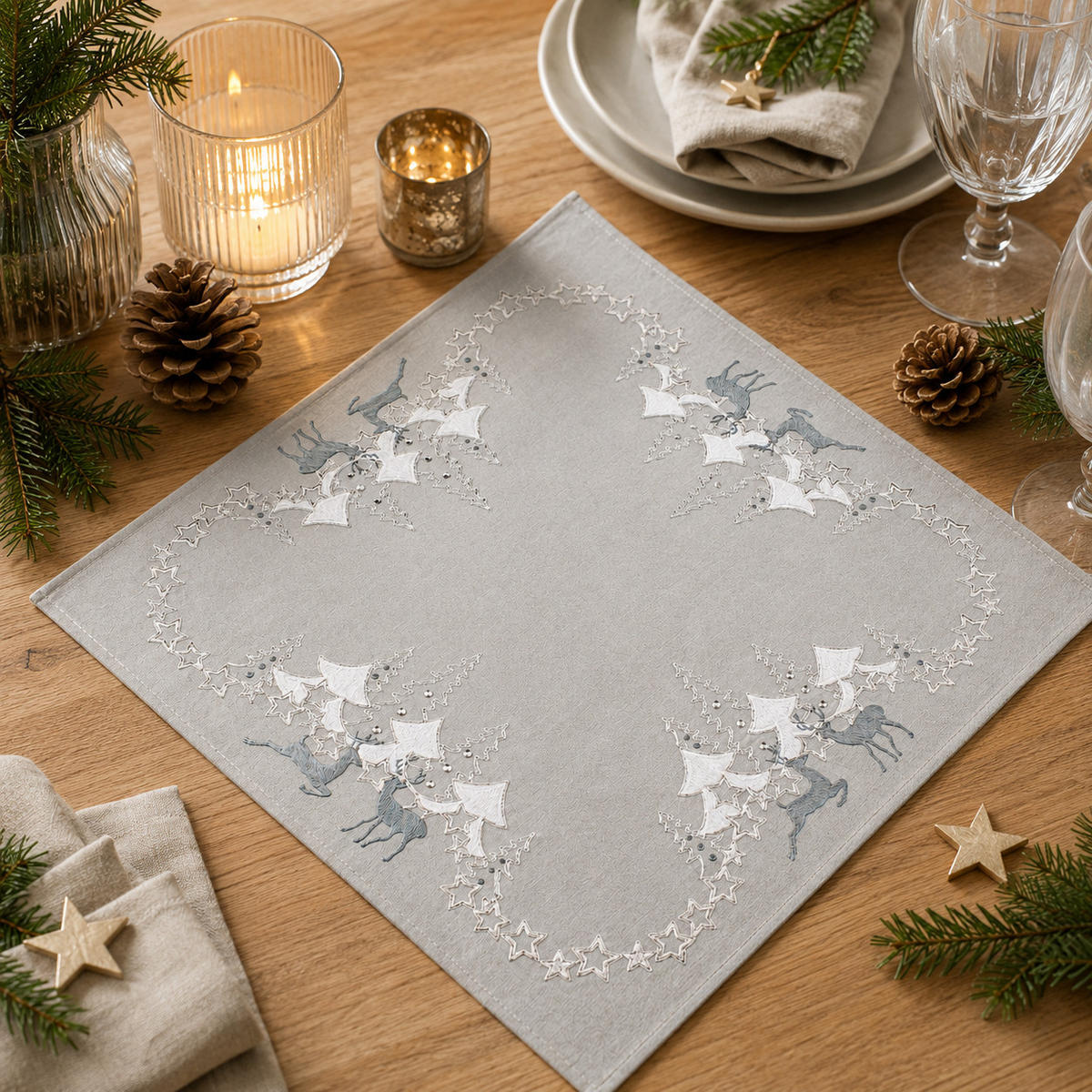 TISCHDECKE 85/85 cm Natur Hirsch Weihnachten - Naturfarben/Weiß, Textil (85/85cm) - TiborTex