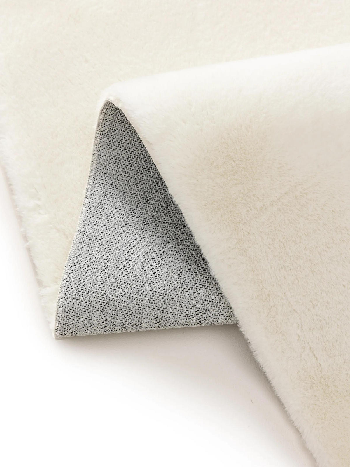 PREPROGE iz umetnega krzna Furry kremna 160x230 cm - krem, umetna masa (160/230cm) - benuta