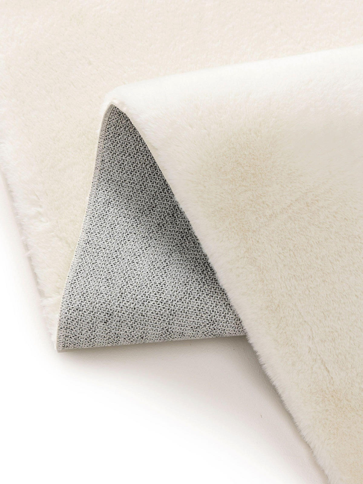 KUNSTFELLTEPPICH Furry Cream 60x120 cm - Creme, Kunststoff (60/120cm) - benuta