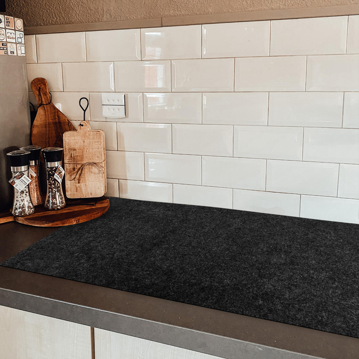 HERDABDECKPLATTE Granit - Schwarz - Granitstruktur - Dunkel Ceranfeldabdeckung 90x52 cm - Schwarz, Kunststoff (90/52/0.2cm) - MuchoWow