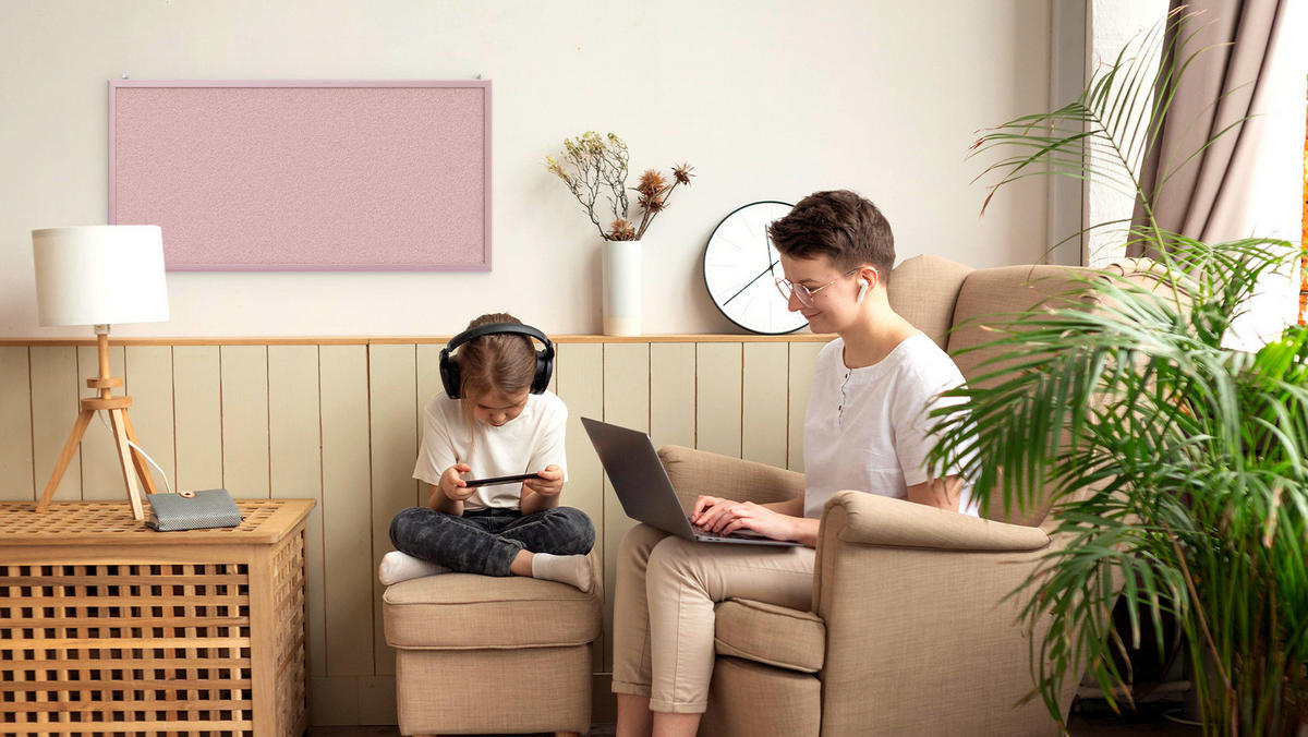 PINNWAND, Korktafel in Pink, 80x40 cm, Holzrahmen - Pink lackiert - Pink, Holz (80/40/1.5cm) - ALLboards