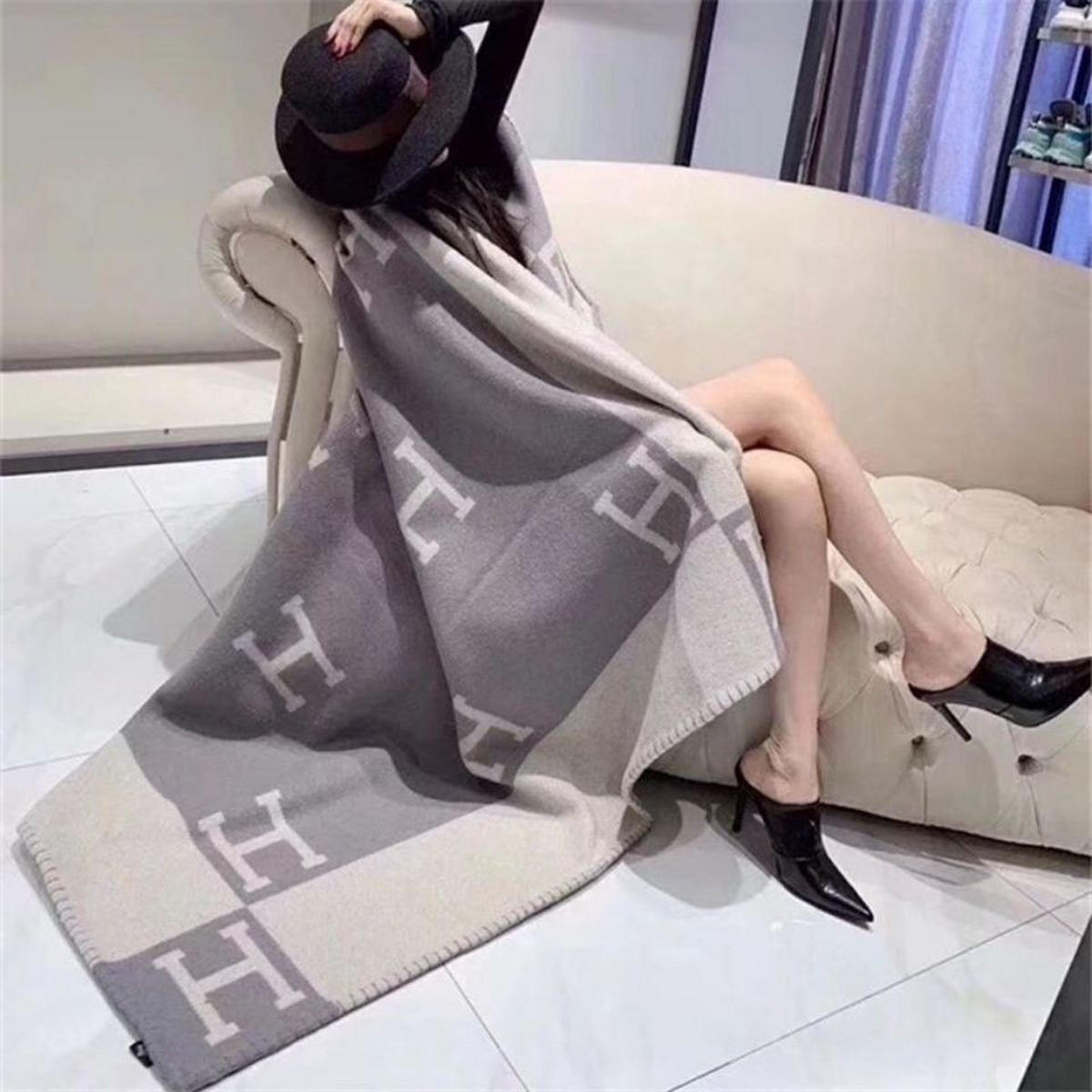 WOHNZIMMERDECKE - 130 x 180 cm - Hellgrau - Hellgrau, Textil (130/180cm)