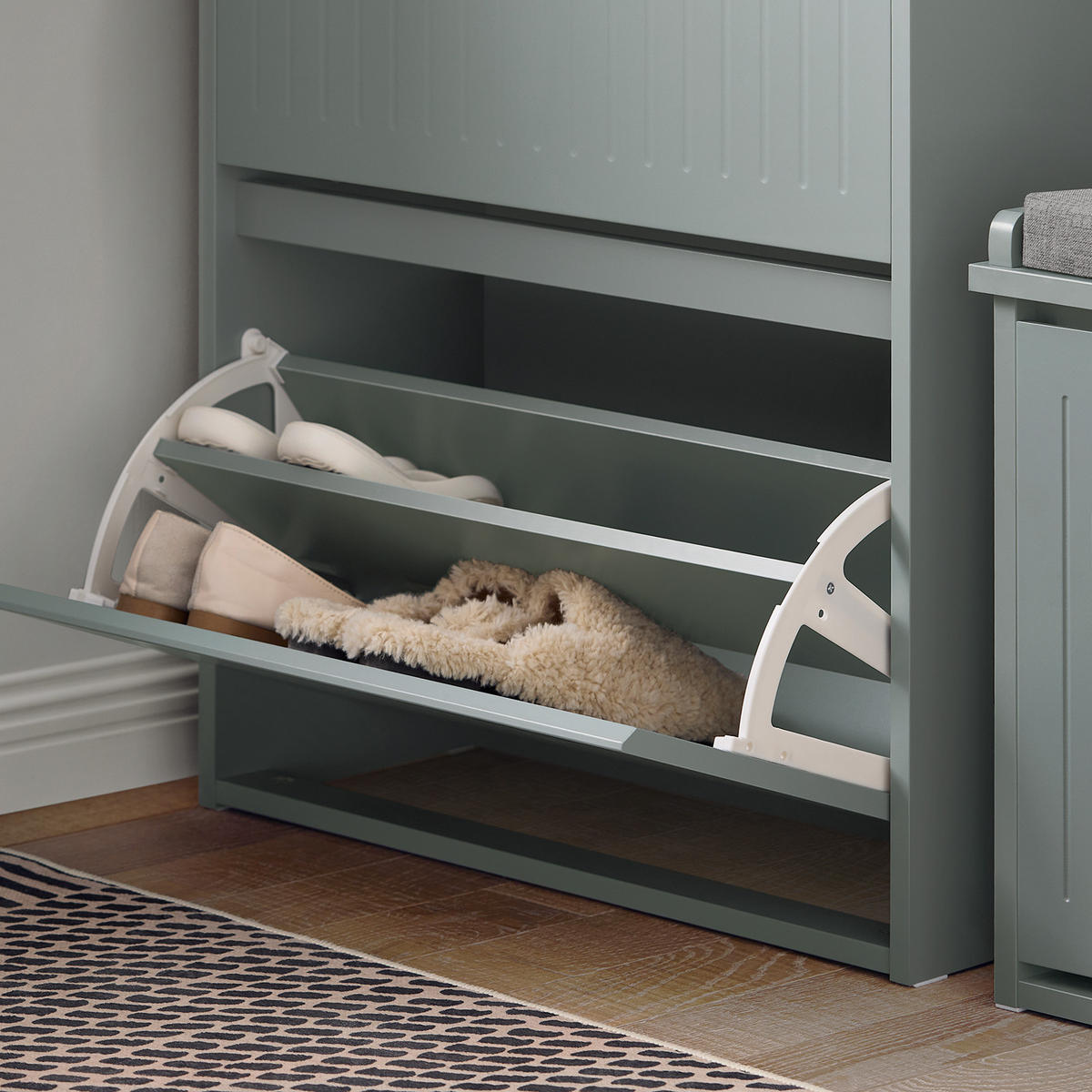 SCHUHSCHRANK mit 2 Klappen Hellgrau - Grau, Holzwerkstoff (61/100/26cm) - SoBuy