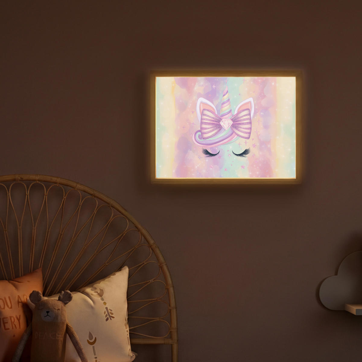 NÁSTĚNNÁ LAMPA S AKUMULÁTOREM Jednorožec - Třpytky - Duha - Pastelové barvy 40x30 cm - světle růžová, kompozitní dřevo (40/30/8cm) - OnlyWow