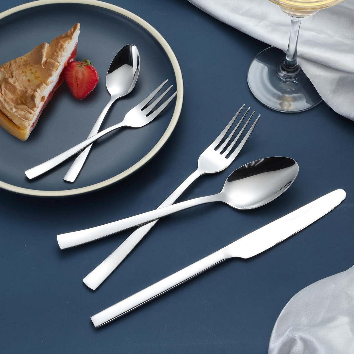 BESTECKSET 30-teilig Edelstahl Hochglanzpoliert Spülmaschinenfest - Silberfarben, Metall