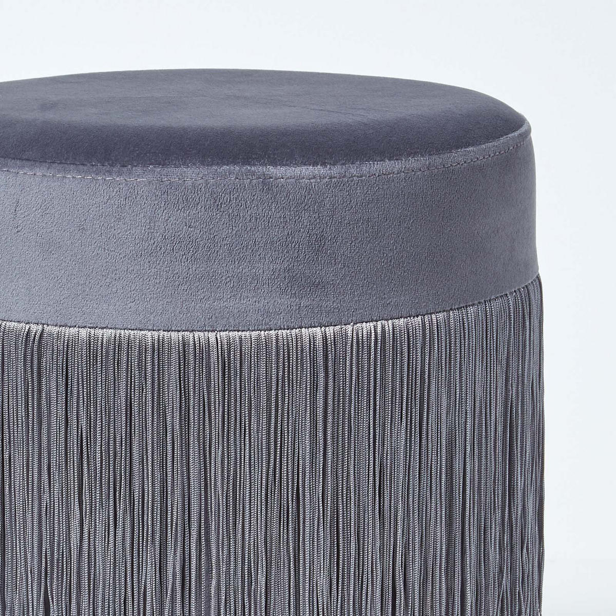 SAMT-HOCKER Warwick grau, Dreibein mit Fransen 32/32/35 cm - Grau, Textil (32/35/32cm) - Homescapes
