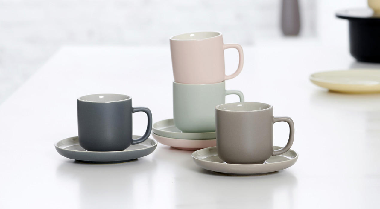 grau, beige, grün und rosa Unterteller